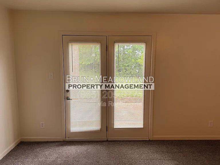 9116 Parktop Ln #B — Photo 11