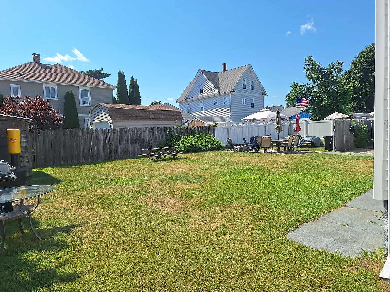 3 bed, 1140 sqft, $1,850 — Photo 3