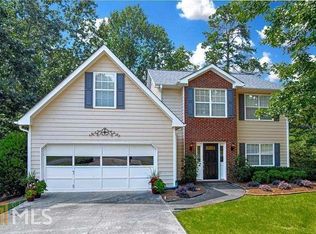 1230 Waterwood Dr, Loganville, GA 30052