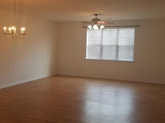 5th image of 2469 Leytonstone Dr APT 105