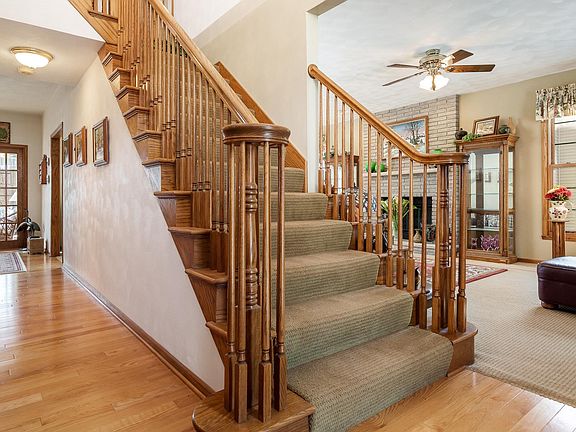 4th image of 9293 Forest Ridge Dr