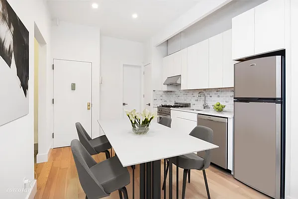 Rented by Corcoran | media 23