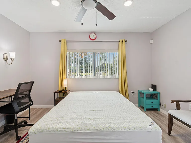 Room 4