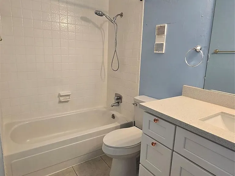 8427 Hearth Dr #4 — Photo 11