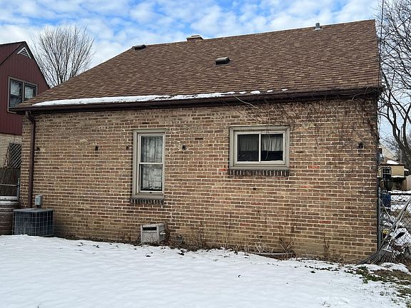 5th image of 3763 E Munkwitz Ave