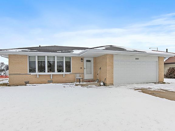 2nd image of 2021 W Spring Ridge Dr