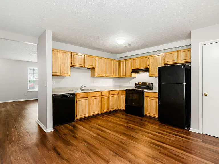 1531 Whispering Willow Ln — Photo 9