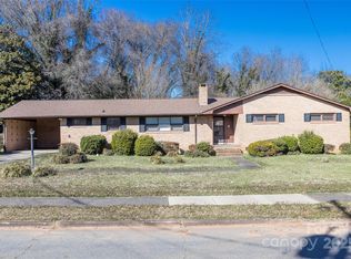 202 Cedar St, Belmont, NC 28012