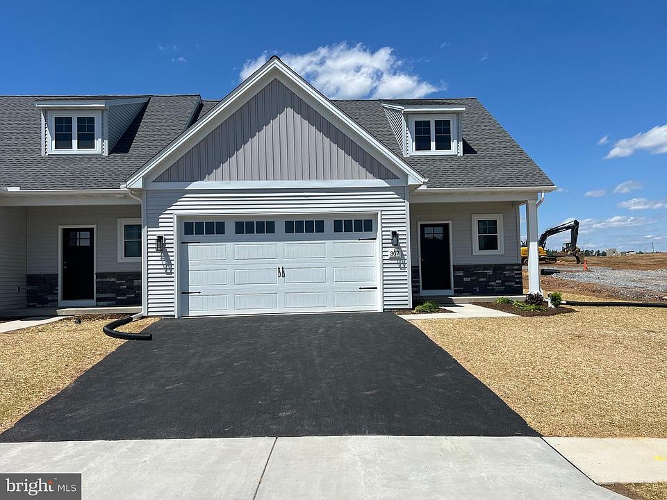 1st image of 307 Ridgefield Dr