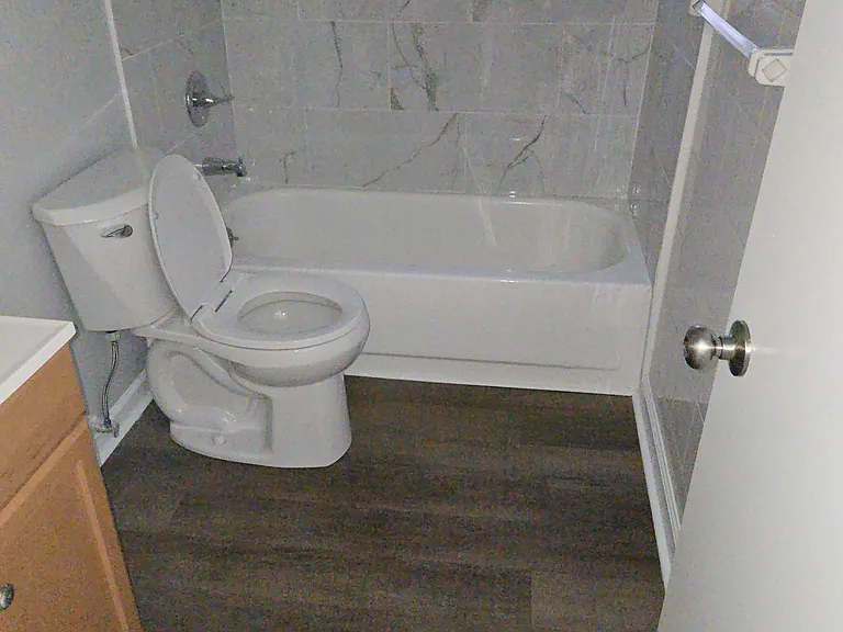 Full bathroom