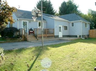 14752 N Barton Lake Dr, Vicksburg, MI 49097