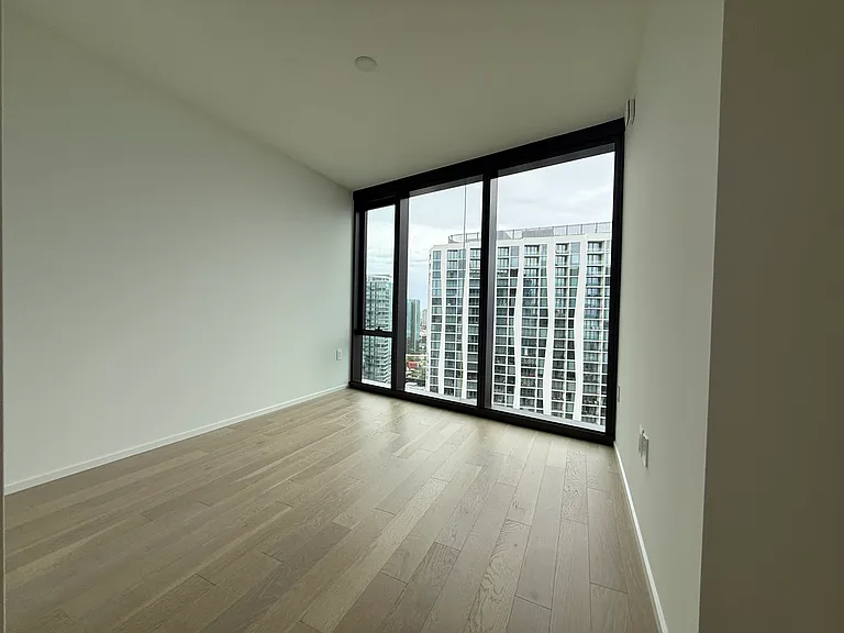 333 Ward Ave #3506 — Photo 5