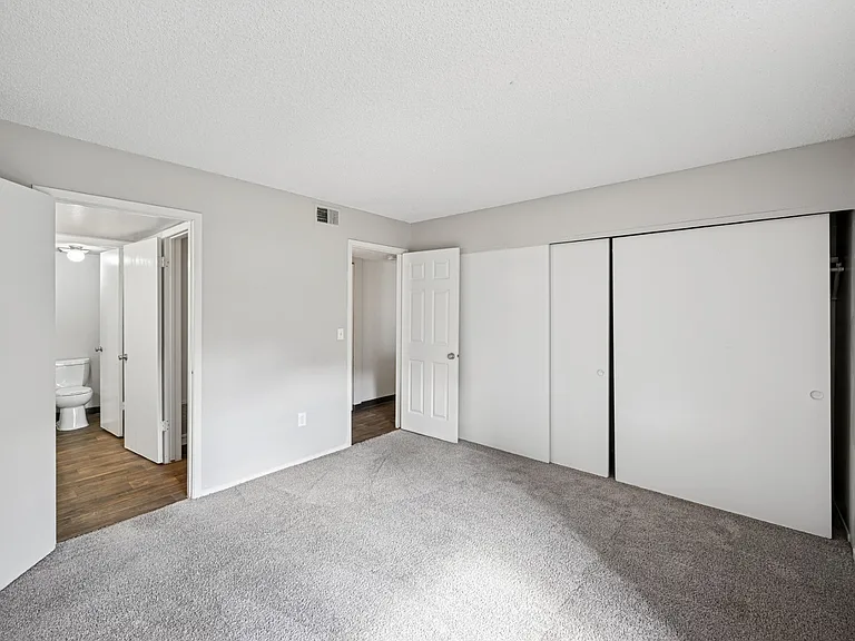 Greensview — Photo 71