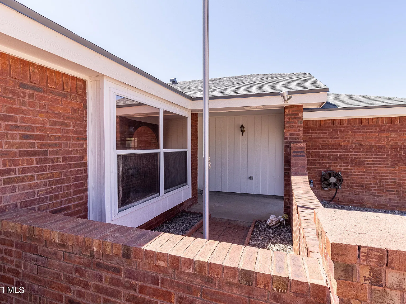 4 bed, 2.0 bath, 1541 sqft, $1,995 — Photo 4