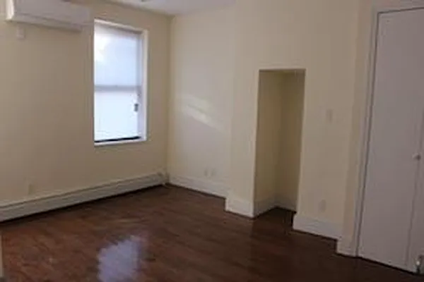 Rented by RES New York | media 8