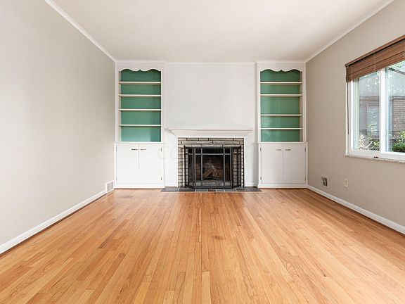 4th image of 244 Canyon Dr