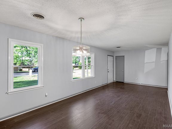 5th image of 3311 Habersham Rd