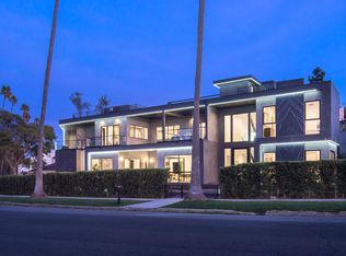 12720 Montana Ave, Los Angeles, CA 90049