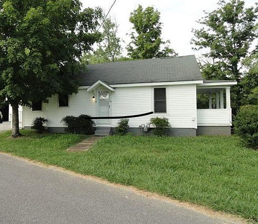 2nd image of 1001 Fairfield Pike