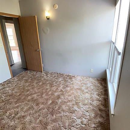 4th image of 457 Summit Avenue #1-3