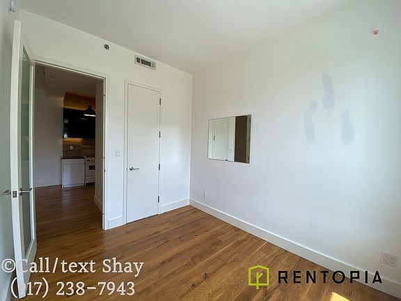 4th image of 73 Montrose Ave #3U