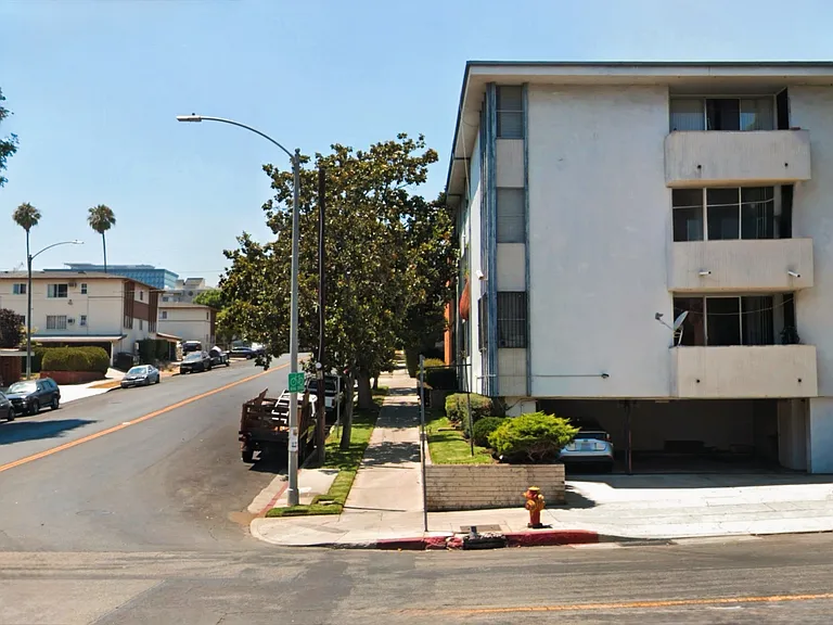 Hoover + 4th | East View