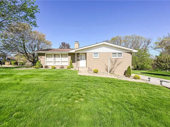 626 Woodburn Ln, Greensburg, PA 15601