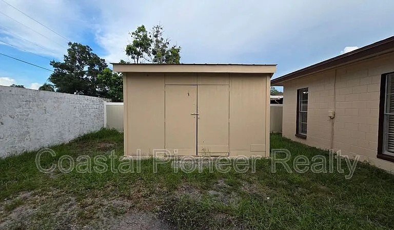 4817 Cypress Tree Dr — Photo 31