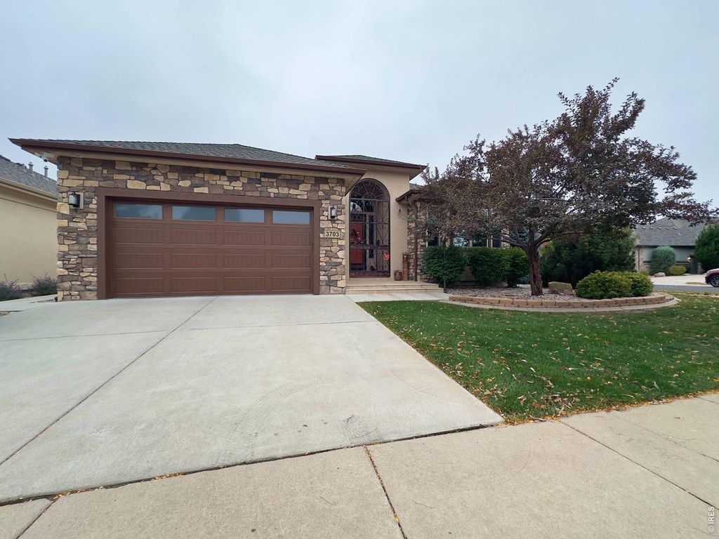 3703 Sandy Shore Ln