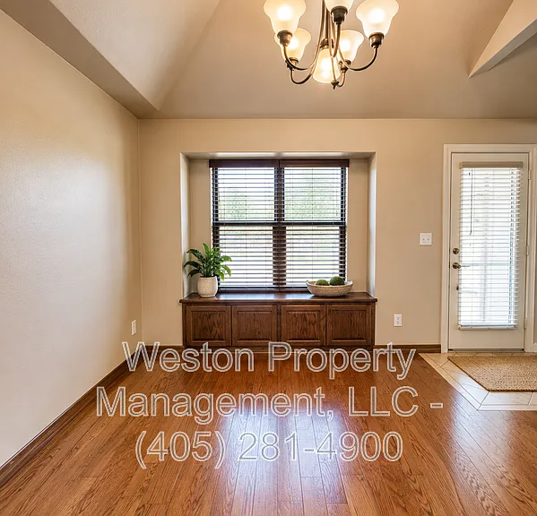 821 NW 120th Ter — Photo 21