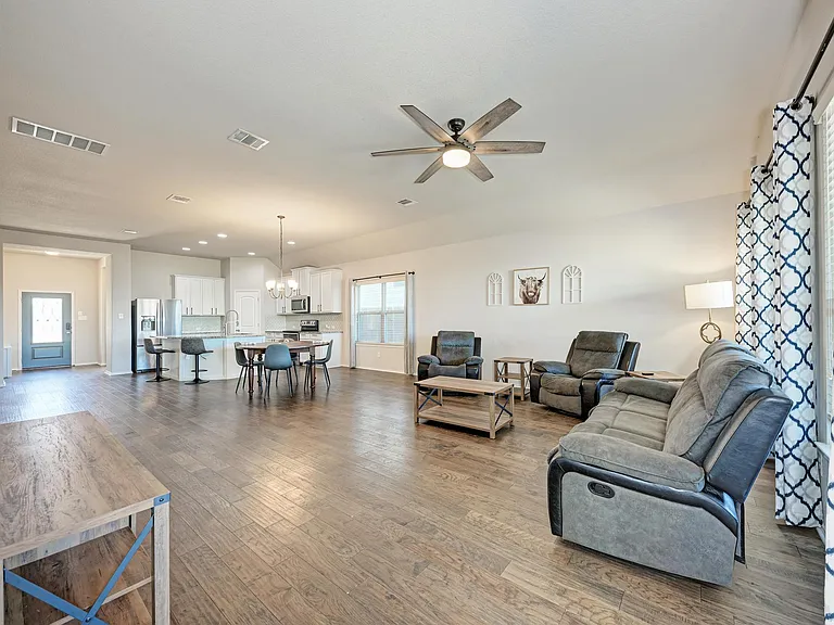 136 Finley St — Photo 18
