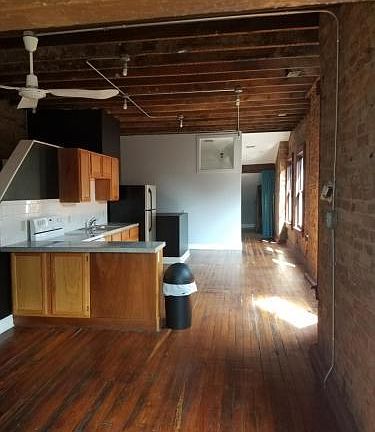 2nd image of 1324 Clay St APT 4