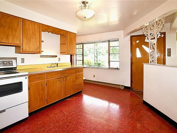 5th image of 430 Stanton St #432
