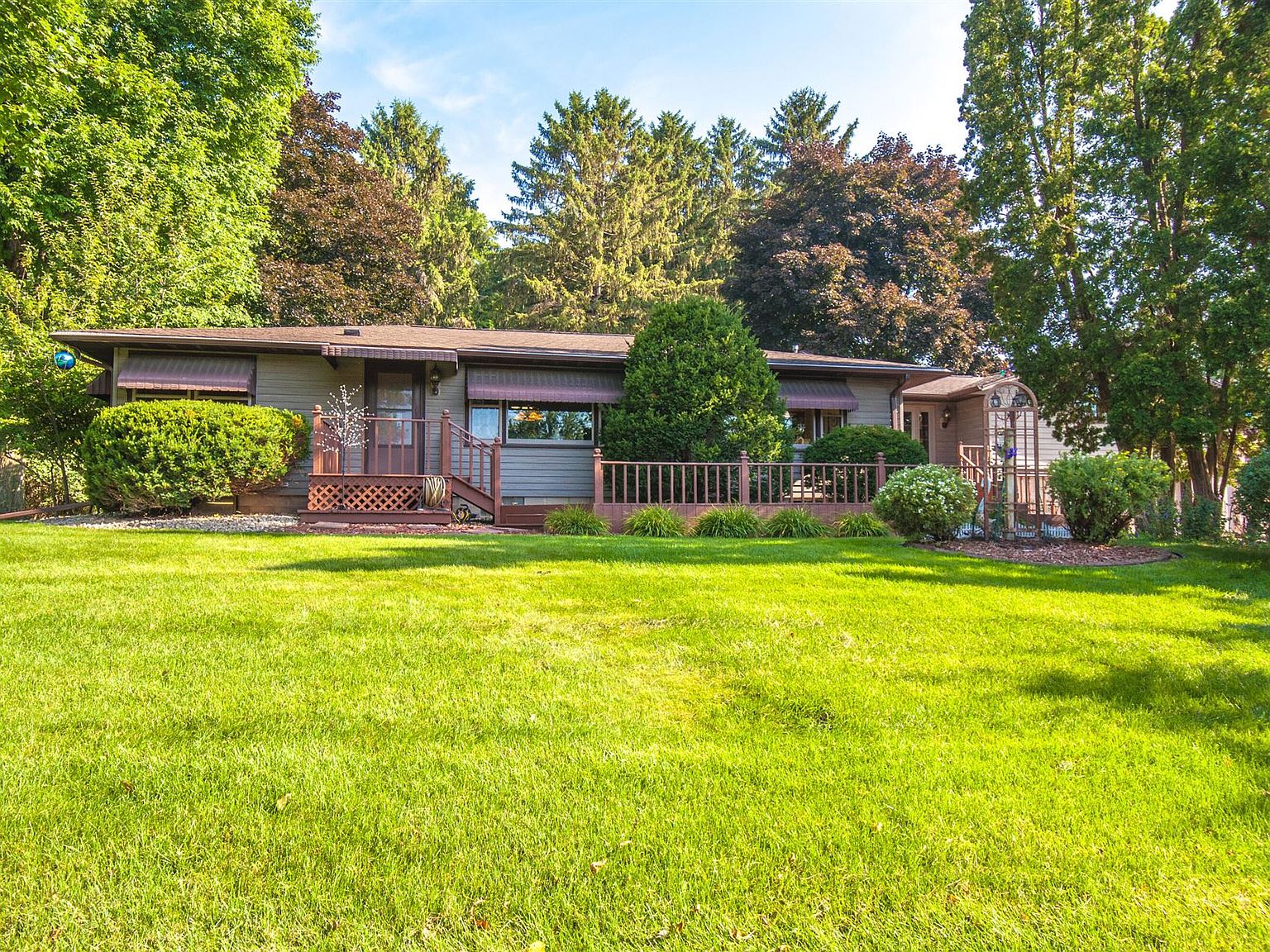 2301 Main St E, Onalaska, WI 54650 Zillow
