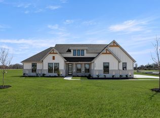 2320 Oak Knoll Dr, Waxahachie, TX 75165
