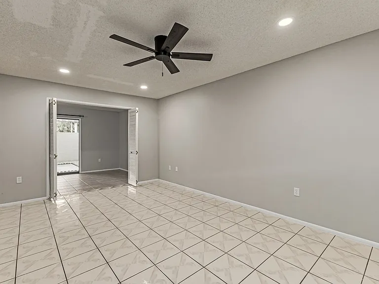 13066 N 100th Dr — Photo 20
