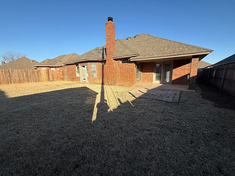 18509 Chestnut Oak Dr — Photo 37