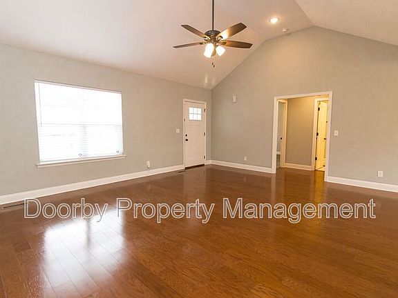 4th image of 4436 Oakwood Dr