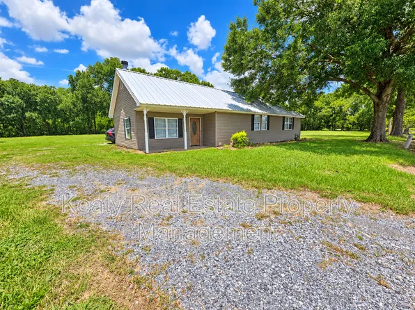1437 Hebert Ln, Saint Martinville, LA 70582
