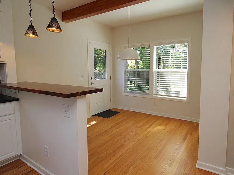 5401 NE 15th Ave — Photo 9