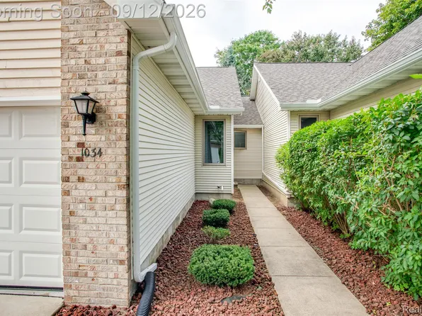 1034 Toni Dr, Davison, MI 48423