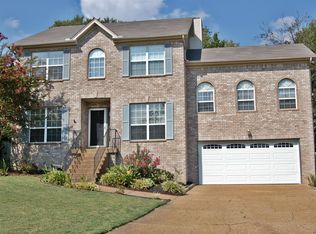 104 Dover Ct, Hendersonville, TN 37075
