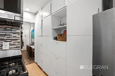 Rented by (Legacy) Elegran