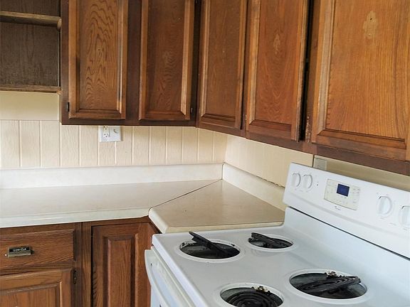4th image of 2307 S 18th St