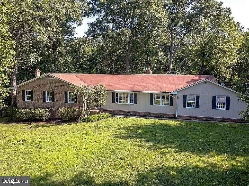 2521 Jones Rd photo 1