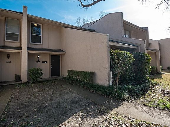 3rd image of 416 Valley Park Dr