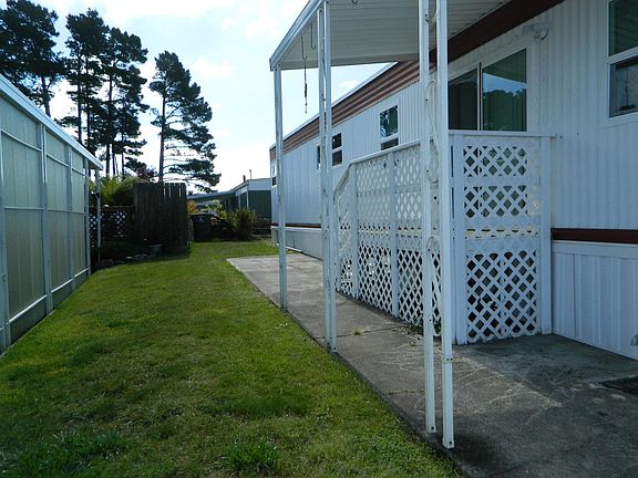 2nd image of 5551 Hilltop Ln