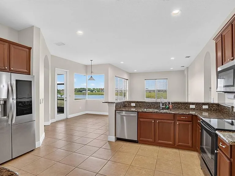 5218 Lake Toscana Dr — Photo 10
