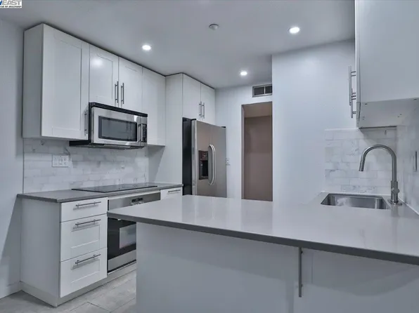 6241 Riverside Blvd APT 110, Sacramento, CA 95831