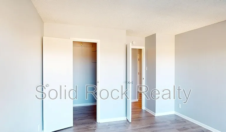 411 Lakewood Cir #B1110 — Photo 12